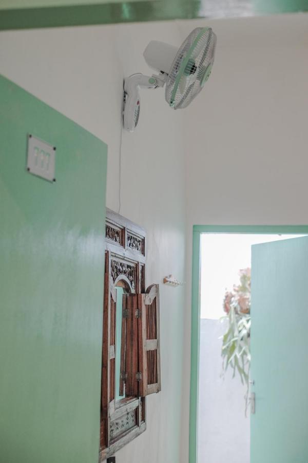 Abrakadabra 747 Apartment ยอกยาการ์ตา ภายนอก รูปภาพ