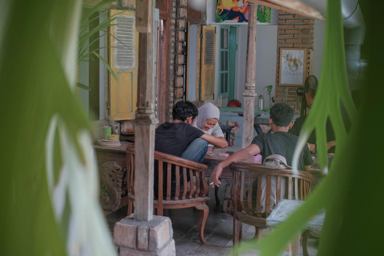 Abrakadabra 747 Apartment ยอกยาการ์ตา ภายนอก รูปภาพ