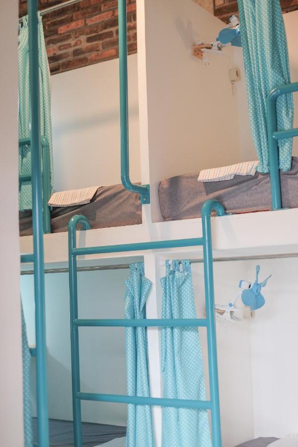 Abrakadabra 747 Apartment ยอกยาการ์ตา ภายนอก รูปภาพ