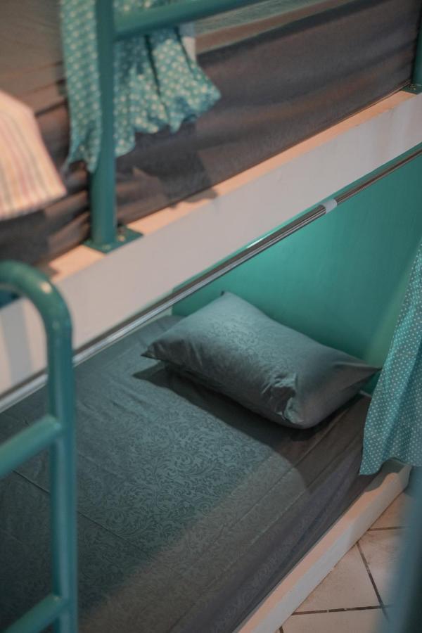 Abrakadabra 747 Apartment ยอกยาการ์ตา ภายนอก รูปภาพ